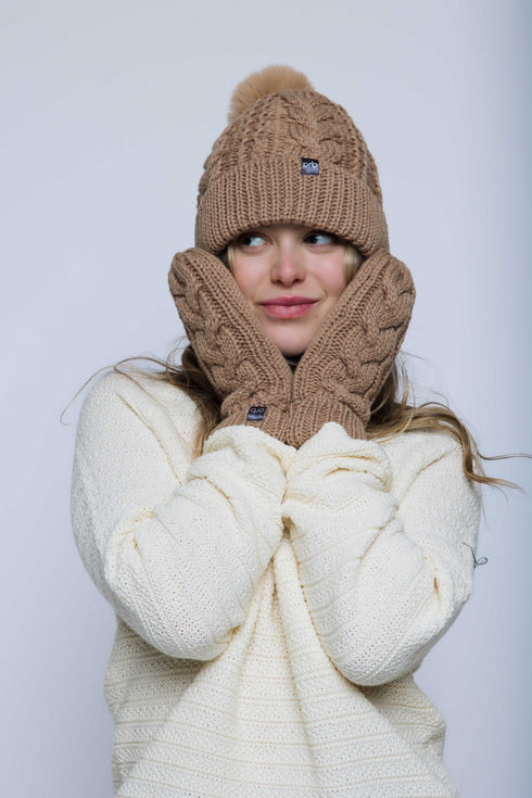 Marshmallow-Cabled Lined Mitts